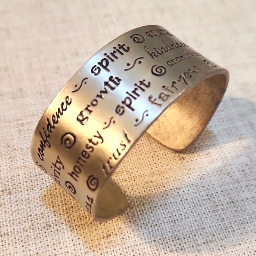 Motivation, One-of-a-King Positive Vibes Cuff